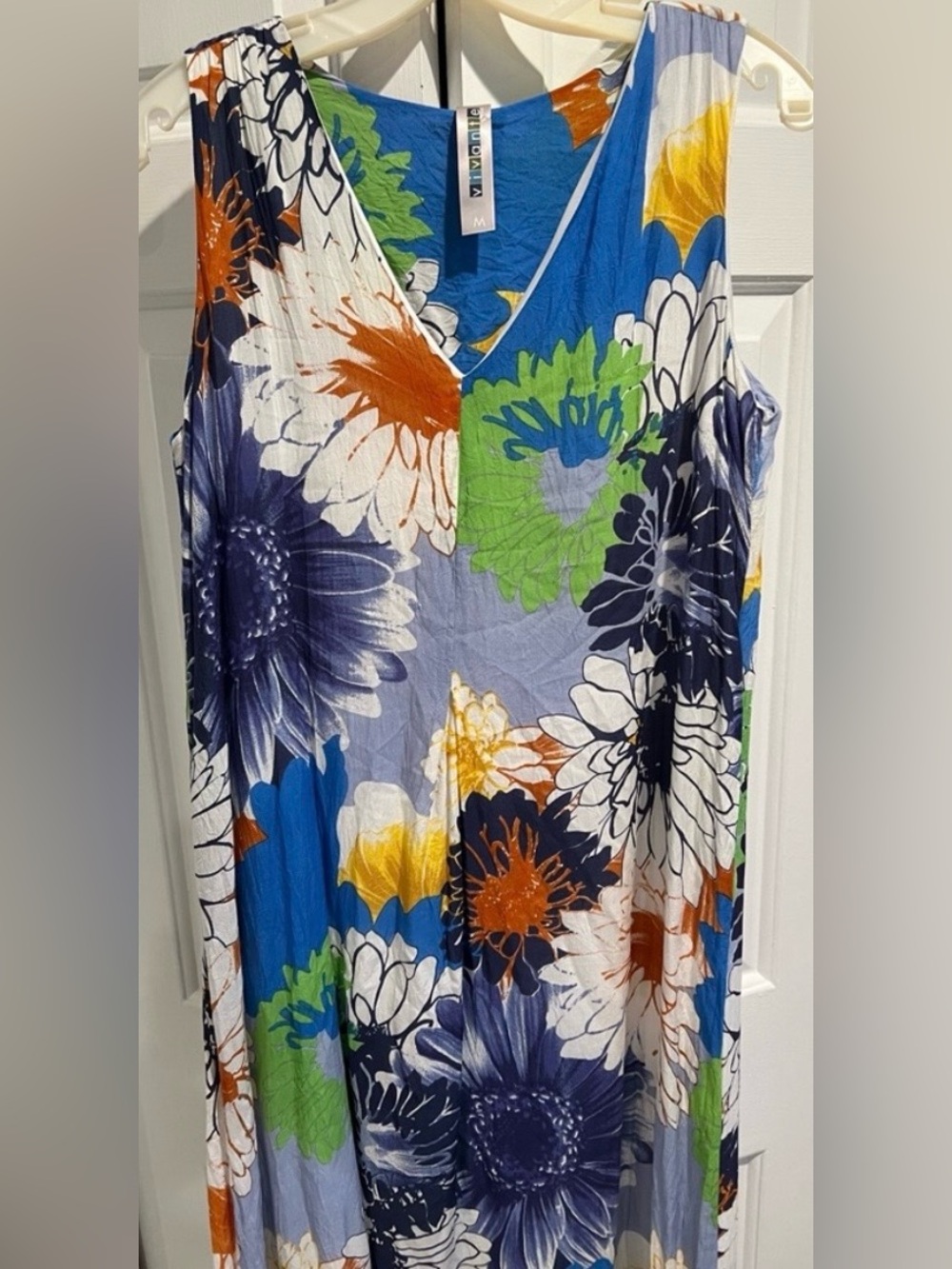 VIVANTE Maxi - Lined , Sleeveless V- Neck , Long Floral Pattern Dress, Size M
